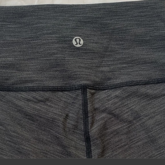 Lululemon leggings Wunder Under - Picture 3 of 4